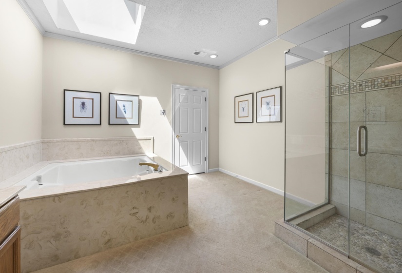 493 RACQUET CLUB PL, Memphis, Tennessee 38117, 2 Bedroom Bedrooms, 5 Room Rooms,2.1 BathroomBathrooms,Residential,For Sale,RACQUET CLUB,0,10221005