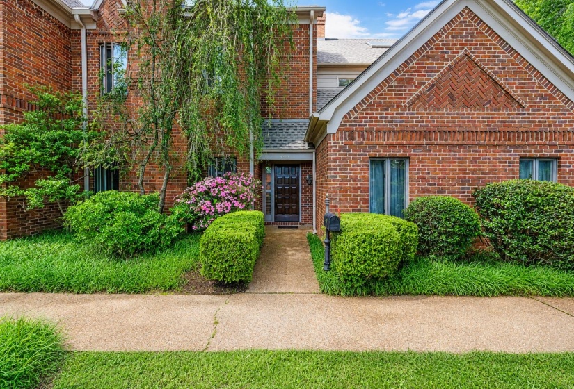 493 RACQUET CLUB PL, Memphis, Tennessee 38117, 2 Bedroom Bedrooms, 5 Room Rooms,2.1 BathroomBathrooms,Residential,For Sale,RACQUET CLUB,0,10221005