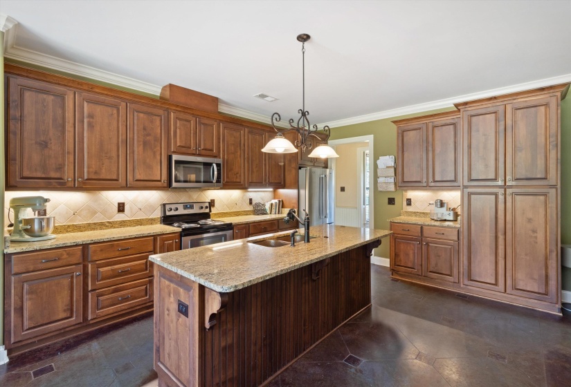 365 CROOKED CREEK DR, Oakland, Tennessee 38060, 4 Bedrooms Bedrooms, 9 Rooms Rooms,2.1 BathroomsBathrooms,Residential,For Sale,CROOKED CREEK,10221008