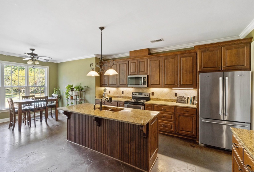 365 CROOKED CREEK DR, Oakland, Tennessee 38060, 4 Bedrooms Bedrooms, 9 Rooms Rooms,2.1 BathroomsBathrooms,Residential,For Sale,CROOKED CREEK,10221008