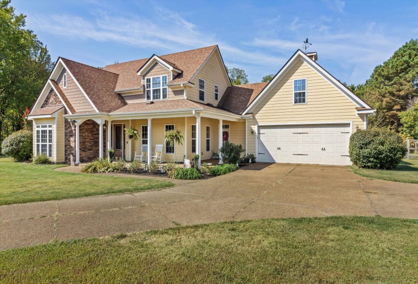 365 CROOKED CREEK DR, Oakland, Tennessee 38060, 4 Bedrooms Bedrooms, 9 Rooms Rooms,2.1 BathroomsBathrooms,Residential,For Sale,CROOKED CREEK,10221008