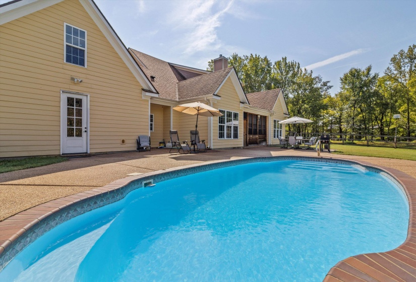 365 CROOKED CREEK DR, Oakland, Tennessee 38060, 4 Bedrooms Bedrooms, 9 Rooms Rooms,2.1 BathroomsBathrooms,Residential,For Sale,CROOKED CREEK,10221008