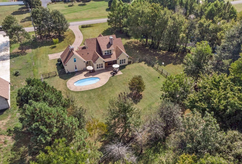 365 CROOKED CREEK DR, Oakland, Tennessee 38060, 4 Bedrooms Bedrooms, 9 Rooms Rooms,2.1 BathroomsBathrooms,Residential,For Sale,CROOKED CREEK,10221008