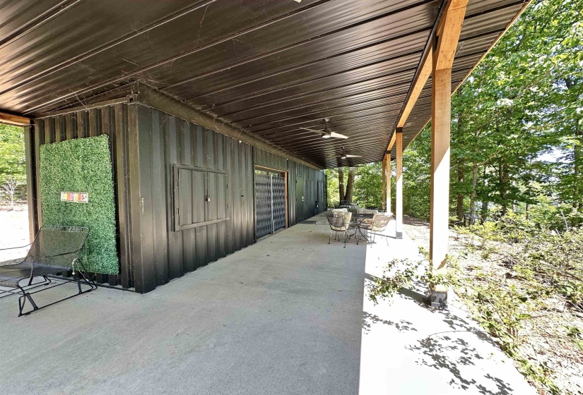 788 PARADISE DR, Waterloo, Alabama 35677, 3 Bedrooms Bedrooms, 8 Rooms Rooms,3.1 BathroomsBathrooms,Residential,For Sale,PARADISE,10221023