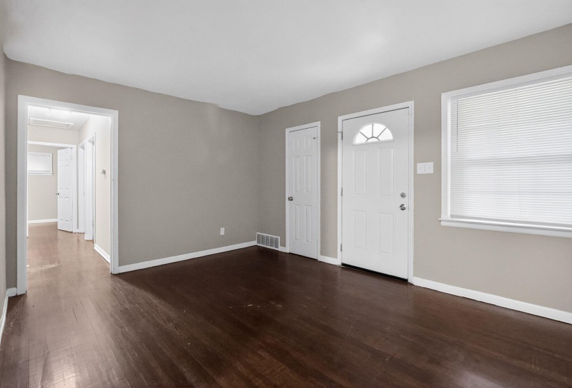 4239 COVENTRY DR, Memphis, Tennessee 38127, 3 Bedroom Bedrooms, 3 Room Rooms,1.1 BathroomBathrooms,Residential,For Sale,COVENTRY,0,10221024
