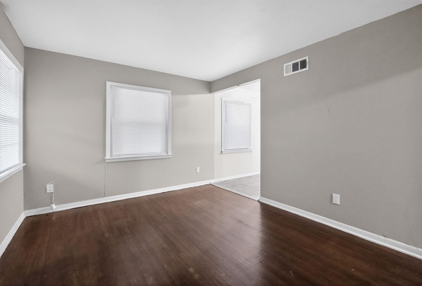 4239 COVENTRY DR, Memphis, Tennessee 38127, 3 Bedroom Bedrooms, 3 Room Rooms,1.1 BathroomBathrooms,Residential,For Sale,COVENTRY,0,10221024