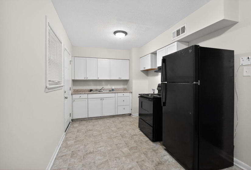 4239 COVENTRY DR, Memphis, Tennessee 38127, 3 Bedroom Bedrooms, 3 Room Rooms,1.1 BathroomBathrooms,Residential,For Sale,COVENTRY,0,10221024