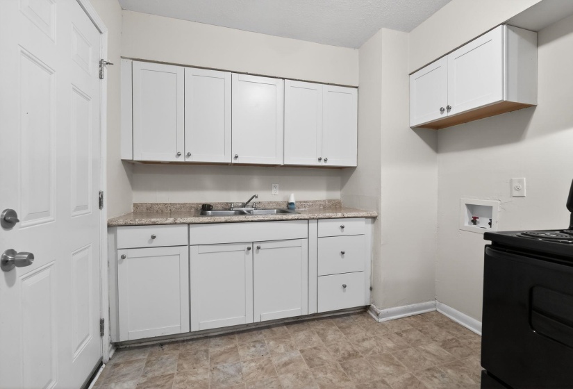 4239 COVENTRY DR, Memphis, Tennessee 38127, 3 Bedroom Bedrooms, 3 Room Rooms,1.1 BathroomBathrooms,Residential,For Sale,COVENTRY,0,10221024