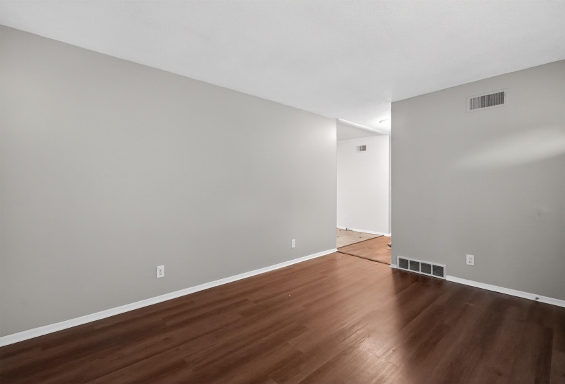 4324 FALCON DR, Memphis, Tennessee 38109, 3 Bedroom Bedrooms, 3 Room Rooms,1 BathroomBathrooms,Residential,For Sale,FALCON,0,10221035