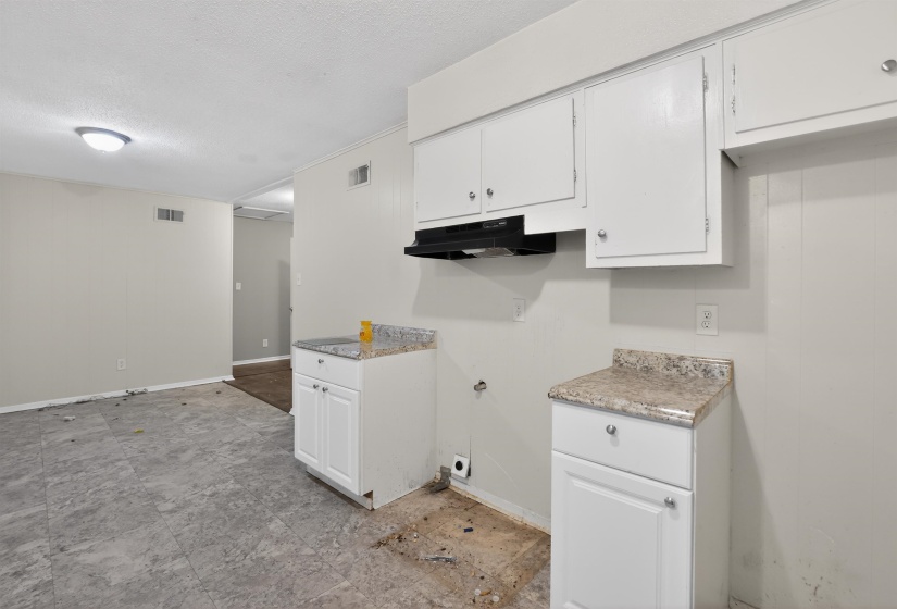 4324 FALCON DR, Memphis, Tennessee 38109, 3 Bedroom Bedrooms, 3 Room Rooms,1 BathroomBathrooms,Residential,For Sale,FALCON,0,10221035