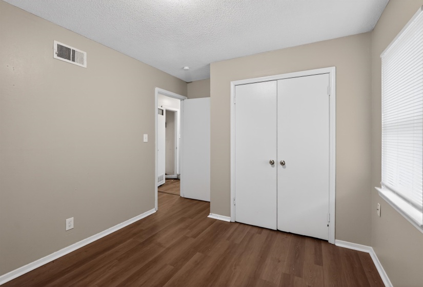 4324 FALCON DR, Memphis, Tennessee 38109, 3 Bedroom Bedrooms, 3 Room Rooms,1 BathroomBathrooms,Residential,For Sale,FALCON,0,10221035