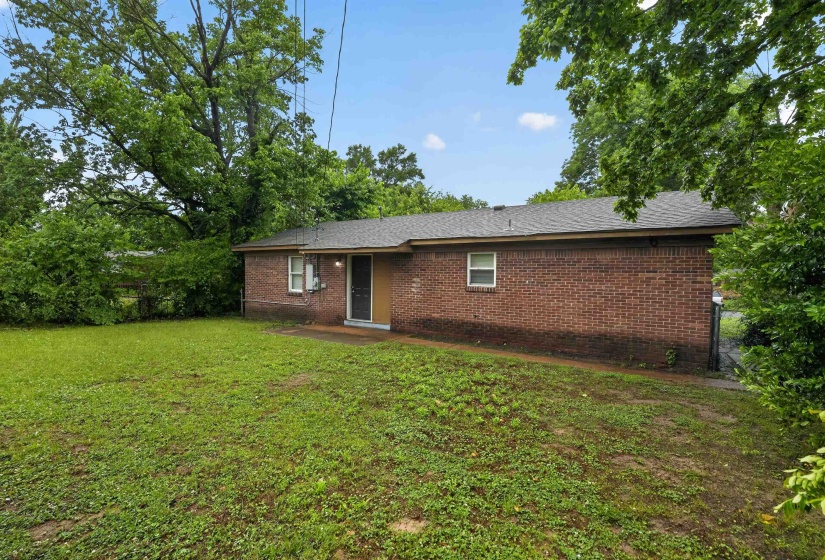 4324 FALCON DR, Memphis, Tennessee 38109, 3 Bedroom Bedrooms, 3 Room Rooms,1 BathroomBathrooms,Residential,For Sale,FALCON,0,10221035