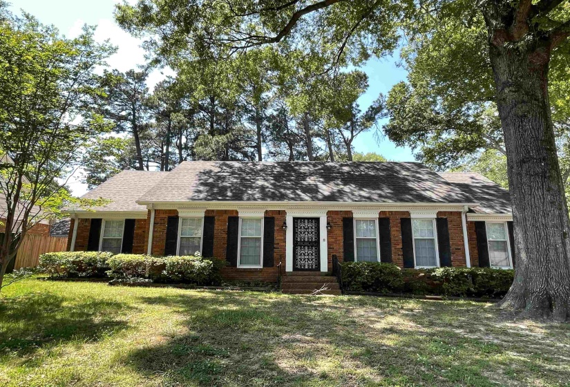 379 MCELROY RD, Memphis, Tennessee 38120, 4 Bedroom Bedrooms, 7 Room Rooms,3 BathroomBathrooms,Residential,For Sale,MCELROY,0,10221037