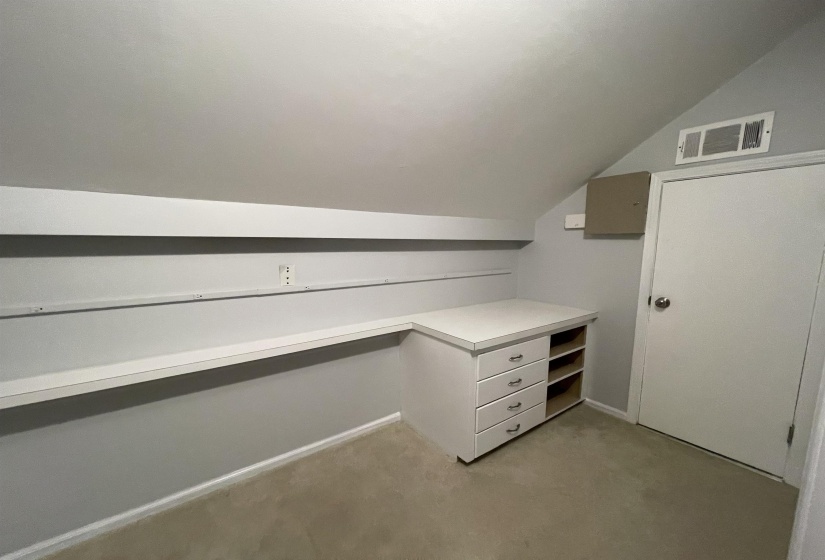 379 MCELROY RD, Memphis, Tennessee 38120, 4 Bedroom Bedrooms, 7 Room Rooms,3 BathroomBathrooms,Residential,For Sale,MCELROY,0,10221037