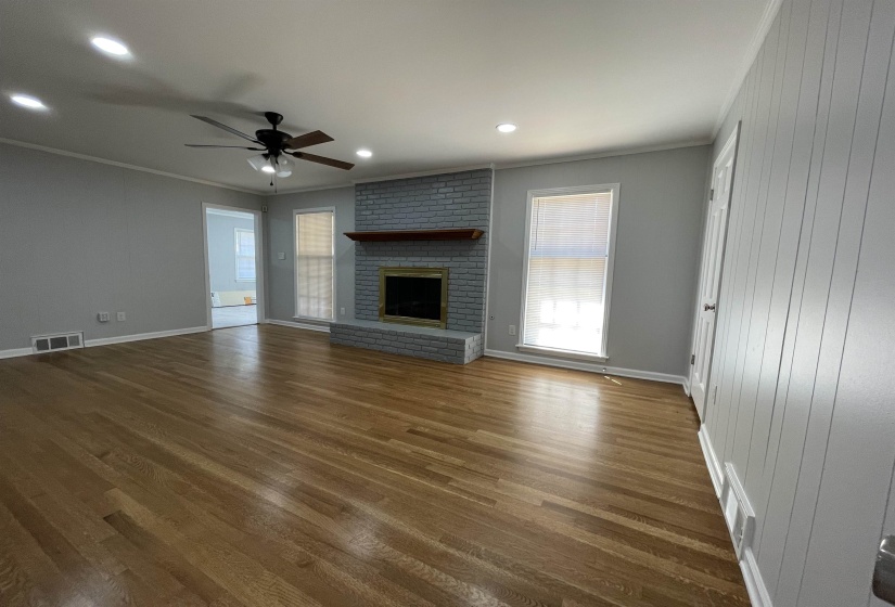 379 MCELROY RD, Memphis, Tennessee 38120, 4 Bedroom Bedrooms, 7 Room Rooms,3 BathroomBathrooms,Residential,For Sale,MCELROY,0,10221037
