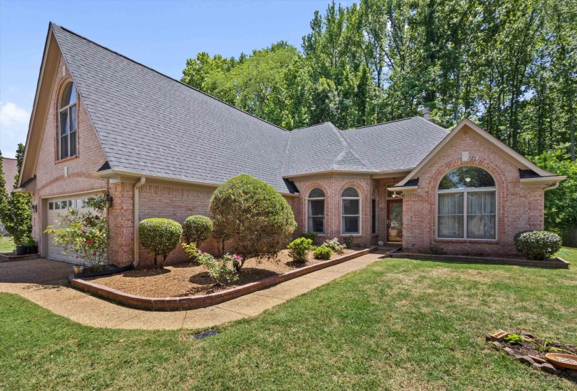 10475 JUNEAU WAY, Collierville, Tennessee 38017, 4 Bedroom Bedrooms, 8 Room Rooms,2 BathroomBathrooms,Residential,For Sale,JUNEAU,0,10221043