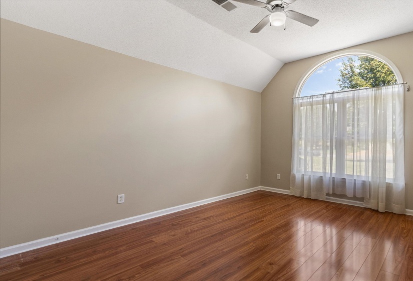 10475 JUNEAU WAY, Collierville, Tennessee 38017, 4 Bedroom Bedrooms, 8 Room Rooms,2 BathroomBathrooms,Residential,For Sale,JUNEAU,0,10221043