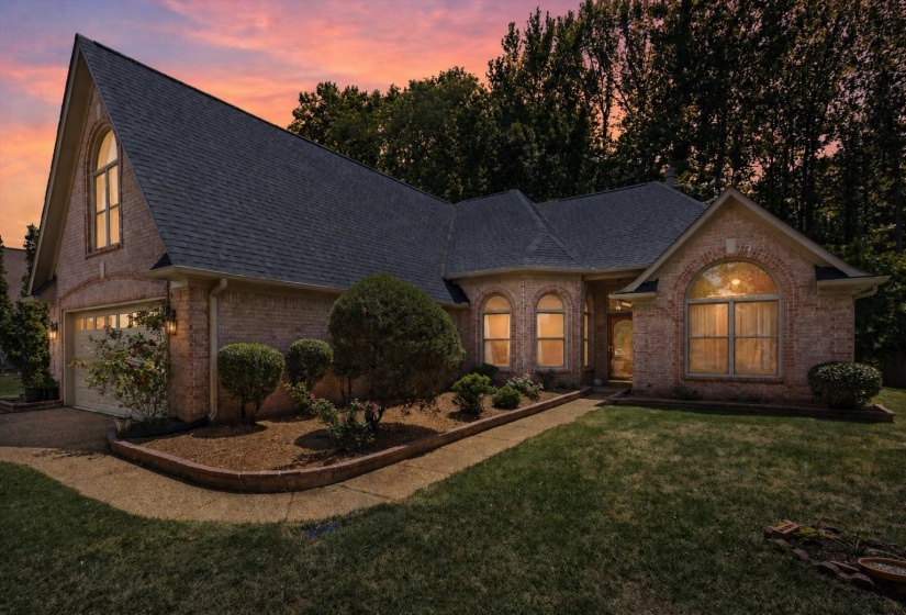10475 JUNEAU WAY, Collierville, Tennessee 38017, 4 Bedroom Bedrooms, 8 Room Rooms,2 BathroomBathrooms,Residential,For Sale,JUNEAU,0,10221043