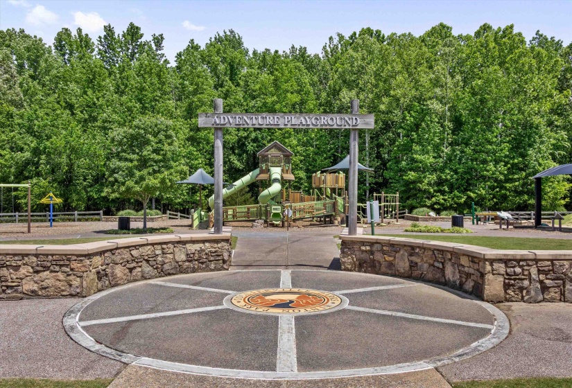 10475 JUNEAU WAY, Collierville, Tennessee 38017, 4 Bedroom Bedrooms, 8 Room Rooms,2 BathroomBathrooms,Residential,For Sale,JUNEAU,0,10221043
