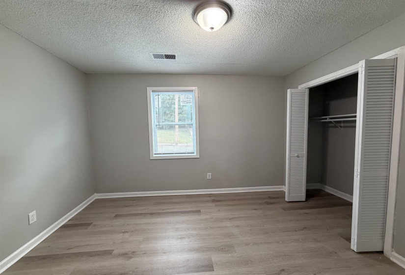 945 NORA DR, Memphis, Tennessee 38109, 3 Bedrooms Bedrooms, 5 Rooms Rooms,2 BathroomsBathrooms,Rental Properties,For Sale,NORA,10221051