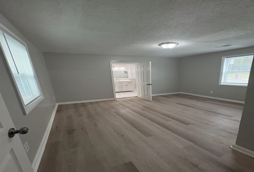 945 NORA DR, Memphis, Tennessee 38109, 3 Bedrooms Bedrooms, 5 Rooms Rooms,2 BathroomsBathrooms,Rental Properties,For Sale,NORA,10221051