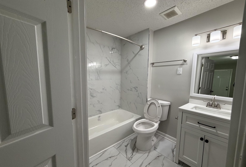 945 NORA DR, Memphis, Tennessee 38109, 3 Bedrooms Bedrooms, 5 Rooms Rooms,2 BathroomsBathrooms,Rental Properties,For Sale,NORA,10221051