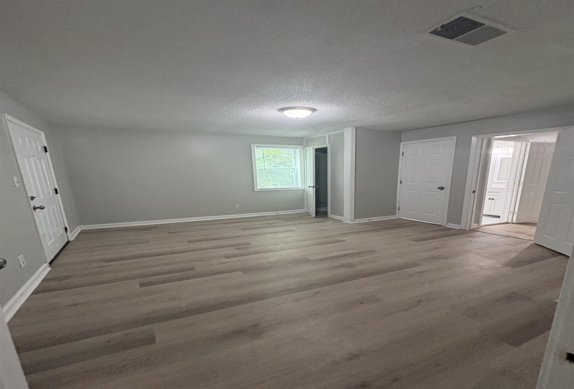 945 NORA DR, Memphis, Tennessee 38109, 3 Bedrooms Bedrooms, 5 Rooms Rooms,2 BathroomsBathrooms,Rental Properties,For Sale,NORA,10221051
