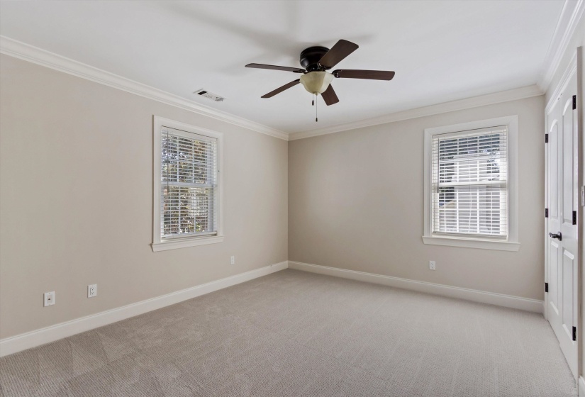 5302 ANGELA LN, Memphis, Tennessee 38120, 5 Bedroom Bedrooms, 12 Room Rooms,3.1 BathroomBathrooms,Residential,For Sale,ANGELA,0,10220583