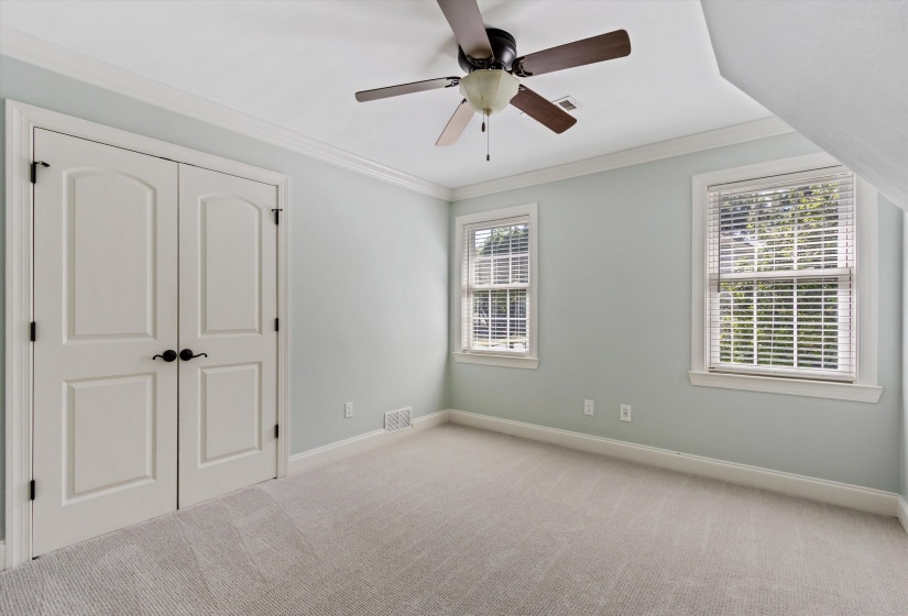 5302 ANGELA LN, Memphis, Tennessee 38120, 5 Bedroom Bedrooms, 12 Room Rooms,3.1 BathroomBathrooms,Residential,For Sale,ANGELA,0,10220583