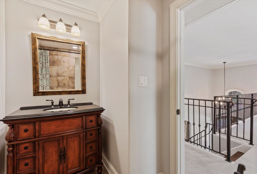 5302 ANGELA LN, Memphis, Tennessee 38120, 5 Bedroom Bedrooms, 12 Room Rooms,3.1 BathroomBathrooms,Residential,For Sale,ANGELA,0,10220583