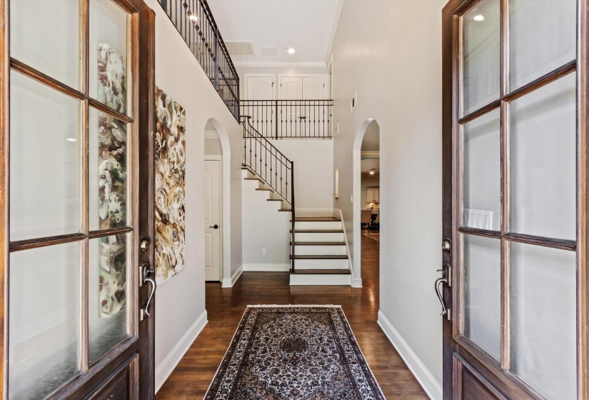 5302 ANGELA LN, Memphis, Tennessee 38120, 5 Bedroom Bedrooms, 12 Room Rooms,3.1 BathroomBathrooms,Residential,For Sale,ANGELA,0,10220583