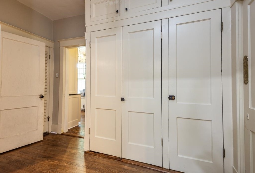 573 MCLEAN BLVD, Memphis, Tennessee 38104, 3 Bedroom Bedrooms, 2 Room Rooms,2 BathroomBathrooms,Residential,For Sale,MCLEAN,0,10221053