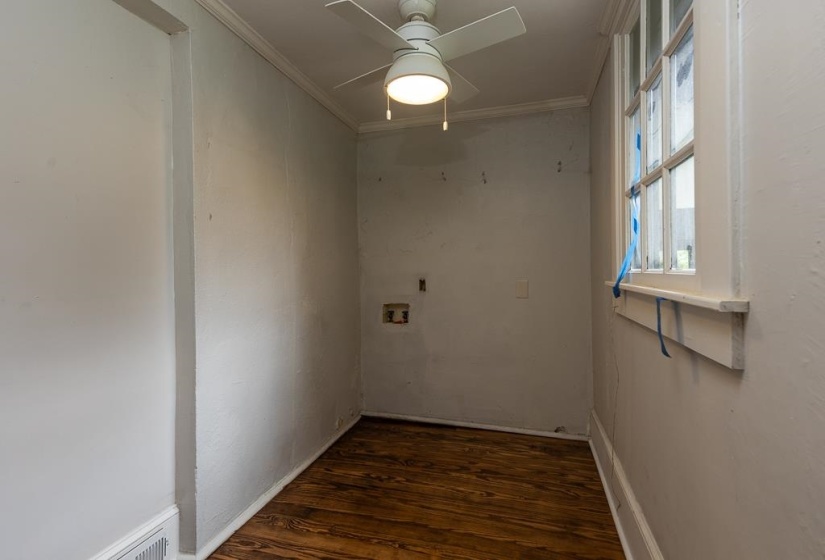 573 MCLEAN BLVD, Memphis, Tennessee 38104, 3 Bedroom Bedrooms, 2 Room Rooms,2 BathroomBathrooms,Residential,For Sale,MCLEAN,0,10221053