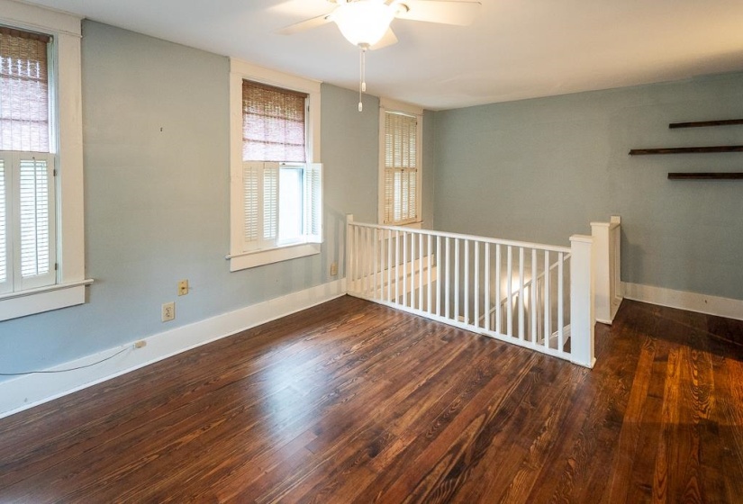 573 MCLEAN BLVD, Memphis, Tennessee 38104, 3 Bedroom Bedrooms, 2 Room Rooms,2 BathroomBathrooms,Residential,For Sale,MCLEAN,0,10221053