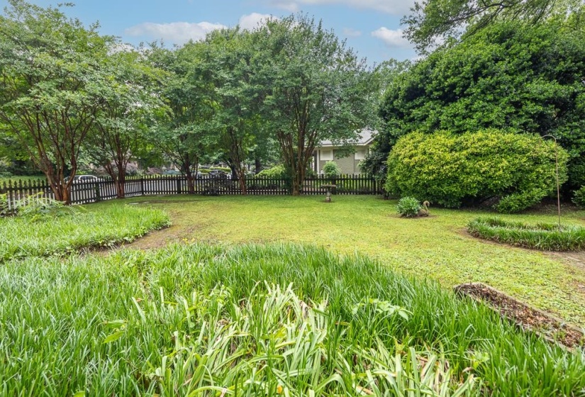 573 MCLEAN BLVD, Memphis, Tennessee 38104, 3 Bedroom Bedrooms, 2 Room Rooms,2 BathroomBathrooms,Residential,For Sale,MCLEAN,0,10221053