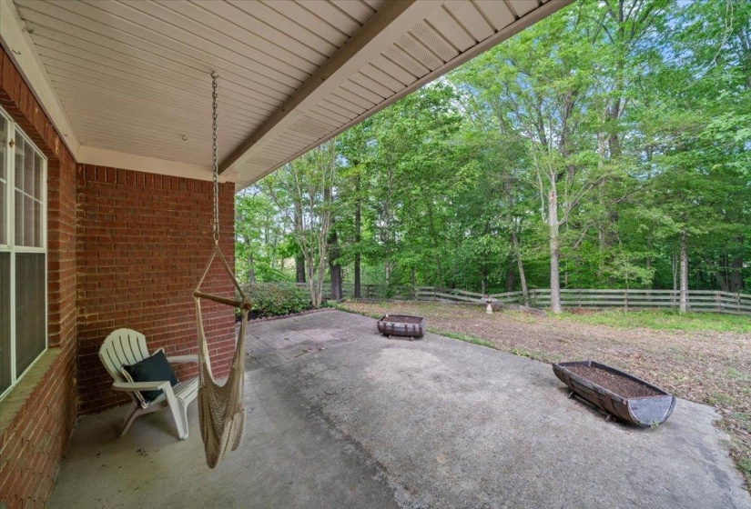375 LEGGETT DR, Atoka, Tennessee 38004, 3 Bedroom Bedrooms, 6 Room Rooms,2 BathroomBathrooms,Residential,For Sale,LEGGETT,0,10221055