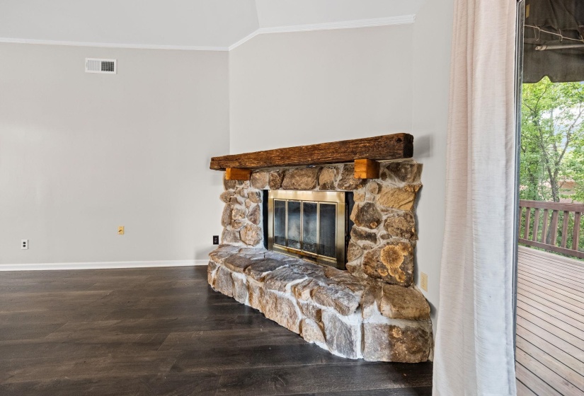 4071 CEDAR POINT RD, Lakeland, Tennessee 38002, 4 Bedrooms Bedrooms, 10 Rooms Rooms,3 BathroomsBathrooms,Residential,For Sale,CEDAR POINT,10221071