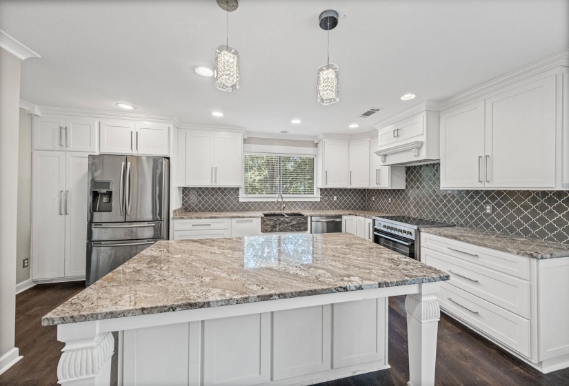4071 CEDAR POINT RD, Lakeland, Tennessee 38002, 4 Bedrooms Bedrooms, 10 Rooms Rooms,3 BathroomsBathrooms,Residential,For Sale,CEDAR POINT,10221071