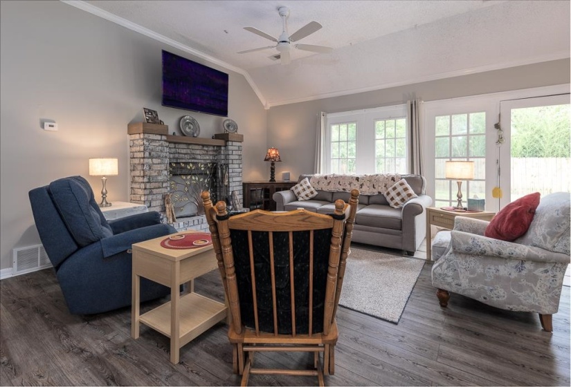 7869 BLAND LN, Memphis, Tennessee 38133, 3 Bedrooms Bedrooms, 6 Rooms Rooms,2 BathroomsBathrooms,Residential,For Sale,BLAND,10221079
