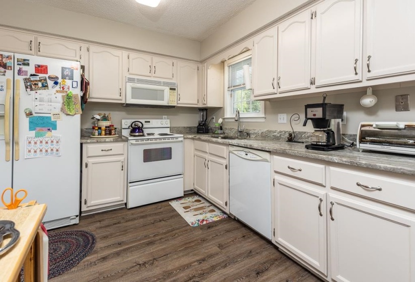 7869 BLAND LN, Memphis, Tennessee 38133, 3 Bedrooms Bedrooms, 6 Rooms Rooms,2 BathroomsBathrooms,Residential,For Sale,BLAND,10221079