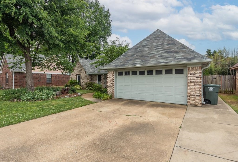 7869 BLAND LN, Memphis, Tennessee 38133, 3 Bedrooms Bedrooms, 6 Rooms Rooms,2 BathroomsBathrooms,Residential,For Sale,BLAND,10221079