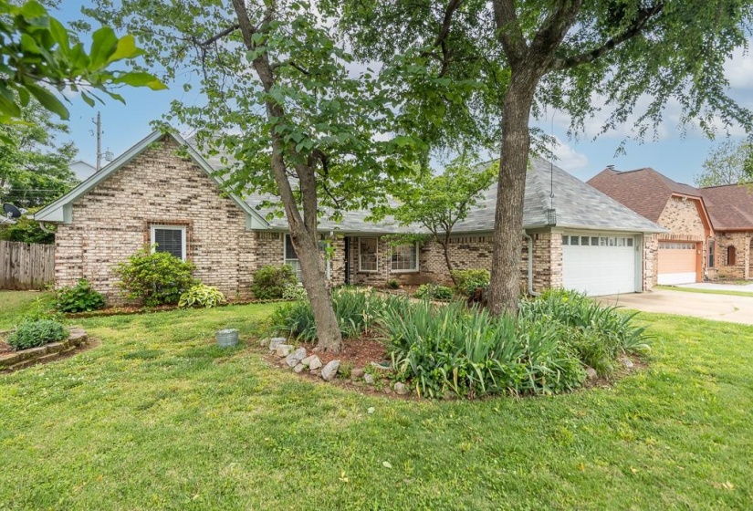 7869 BLAND LN, Memphis, Tennessee 38133, 3 Bedrooms Bedrooms, 6 Rooms Rooms,2 BathroomsBathrooms,Residential,For Sale,BLAND,10221079