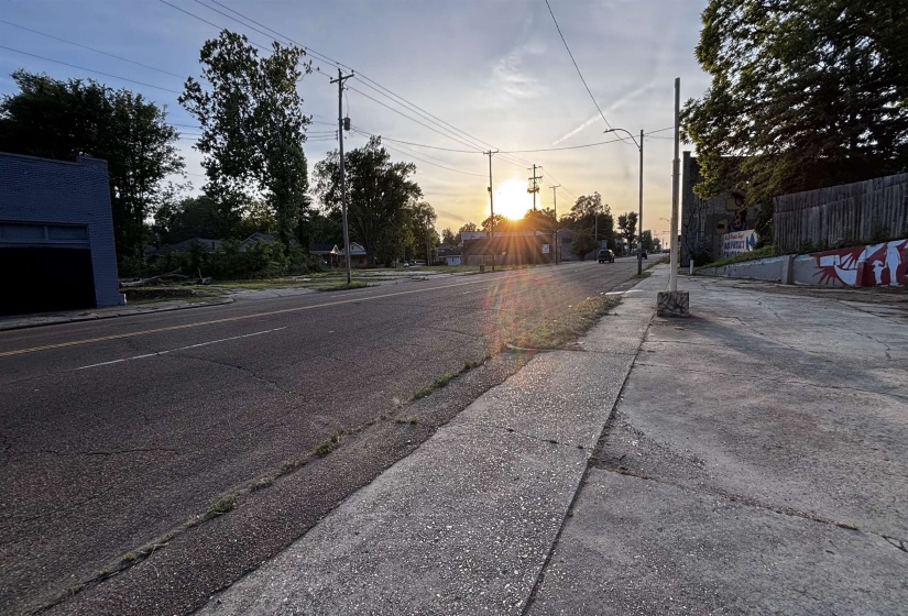 1706 LAMAR AVE, Memphis, Tennessee 38114, 0 , 0 ,0,Commercial/industrial,For Sale,LAMAR,0,10221086