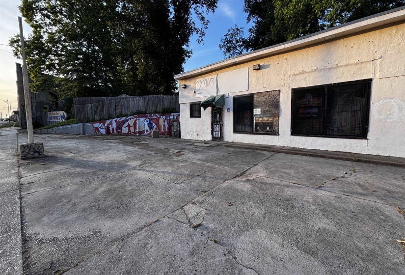 1706 LAMAR AVE, Memphis, Tennessee 38114, 0 , 0 ,0,Commercial/industrial,For Sale,LAMAR,0,10221086