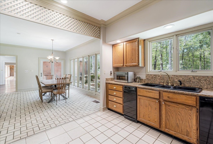11378 MONTEREY RD, Eads, Tennessee 38028, 5 Bedrooms Bedrooms, 10 Rooms Rooms,5.1 BathroomsBathrooms,Residential,For Sale,MONTEREY,10207478