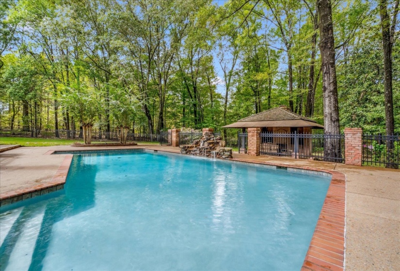 11378 MONTEREY RD, Eads, Tennessee 38028, 5 Bedrooms Bedrooms, 10 Rooms Rooms,5.1 BathroomsBathrooms,Residential,For Sale,MONTEREY,10207478