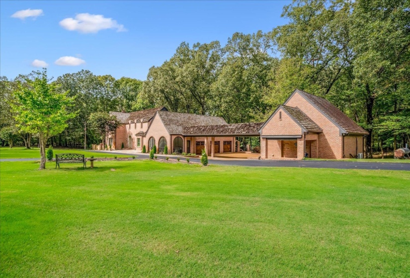 11378 MONTEREY RD, Eads, Tennessee 38028, 5 Bedrooms Bedrooms, 10 Rooms Rooms,5.1 BathroomsBathrooms,Residential,For Sale,MONTEREY,10207478