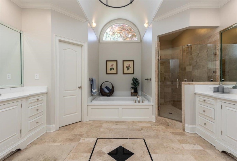 9330 GROVEWAY CV, Germantown, Tennessee 38139, 4 Bedrooms Bedrooms, 9 Rooms Rooms,3.1 BathroomsBathrooms,Residential,For Sale,GROVEWAY,10221092