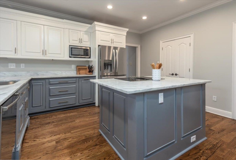 9330 GROVEWAY CV, Germantown, Tennessee 38139, 4 Bedrooms Bedrooms, 9 Rooms Rooms,3.1 BathroomsBathrooms,Residential,For Sale,GROVEWAY,10221092