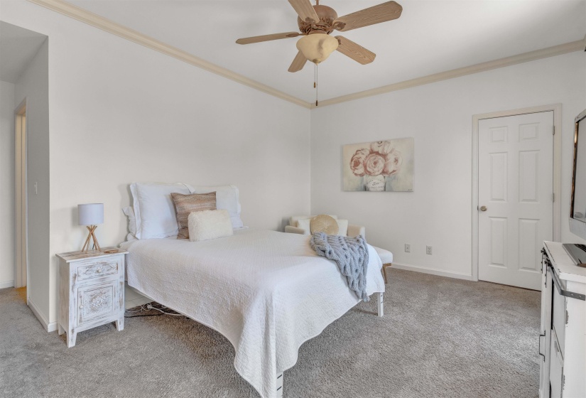 1016 RIVER LANDING DR, Memphis, Tennessee 38103, 3 Bedroom Bedrooms, 6 Room Rooms,2.1 BathroomBathrooms,Residential,For Sale,RIVER LANDING,0,10221094